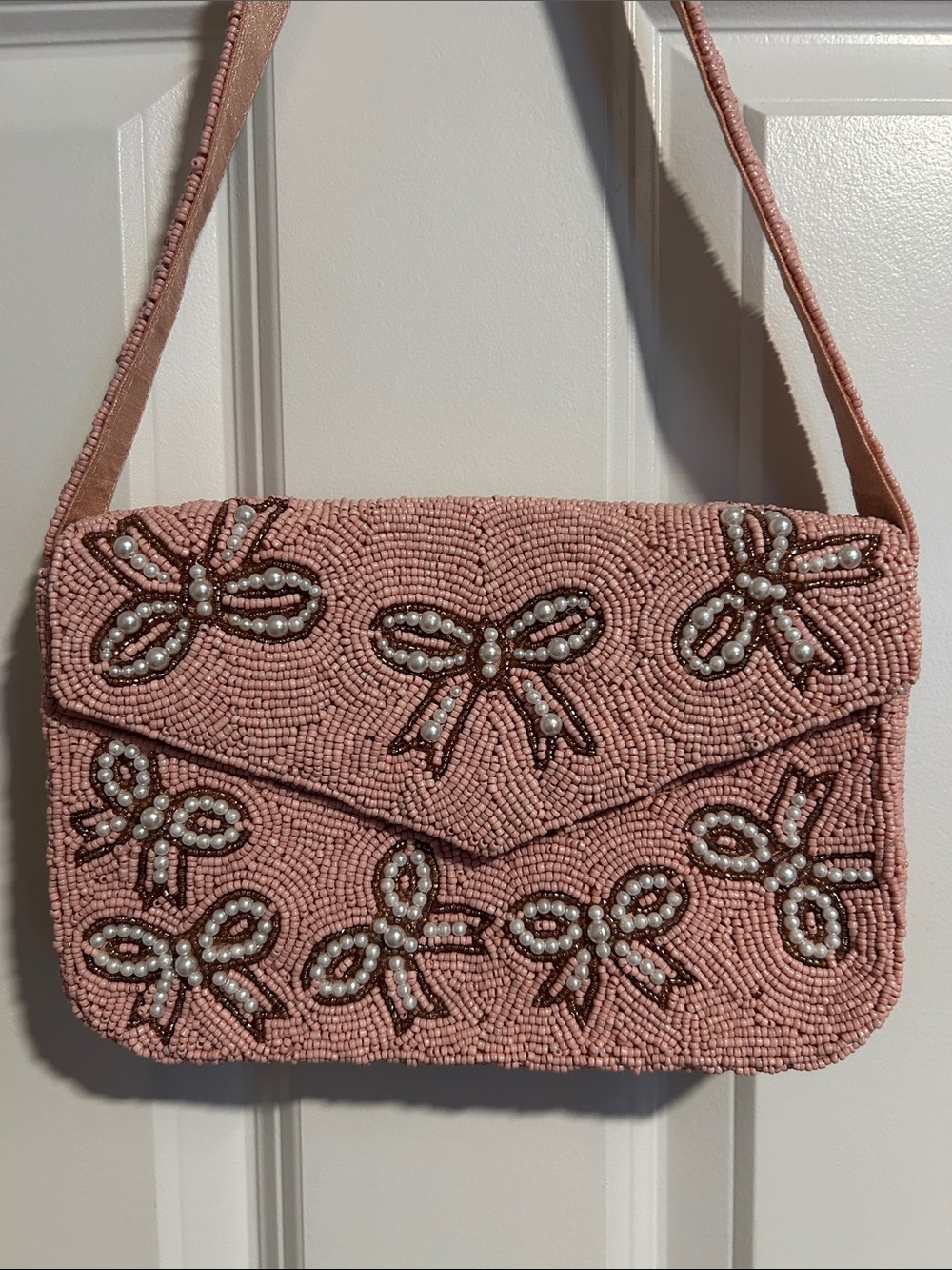 LC Lauren Conrad Pink Beaded Shoulder Bag with White Pearl Bows - Picture 4 of 8